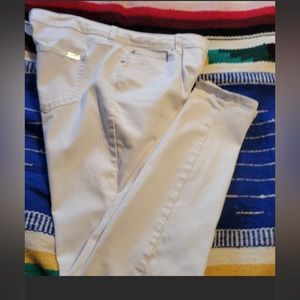 Jennifer Lopez White Jeans